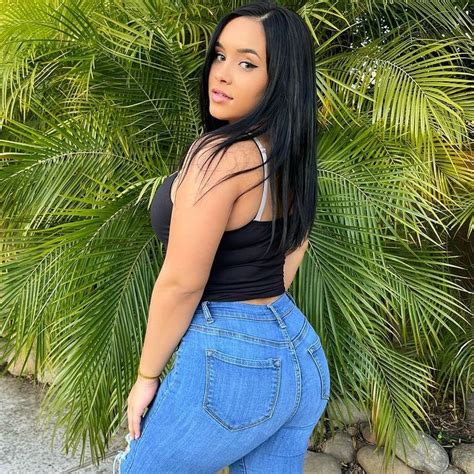 Andrea Latina .